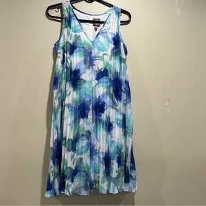 Vince Camuto floral watercolor pleated V-neck sleeveless dress size 2